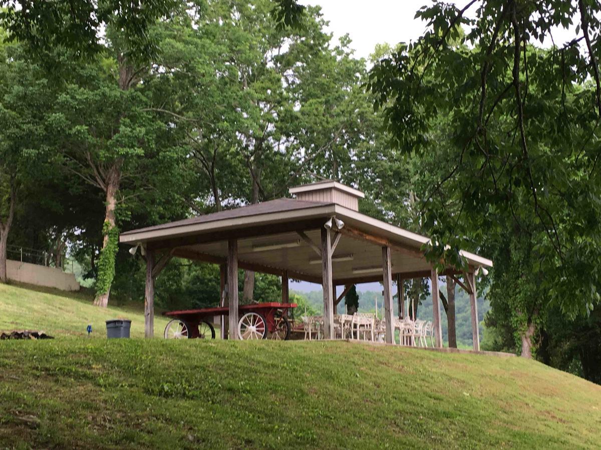 The Retreat At Center Hill Lake Hotel Silver Point Exterior photo